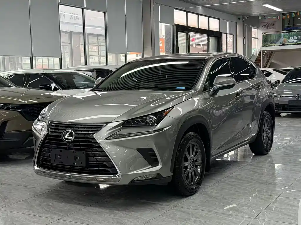 Lexus NX 2021