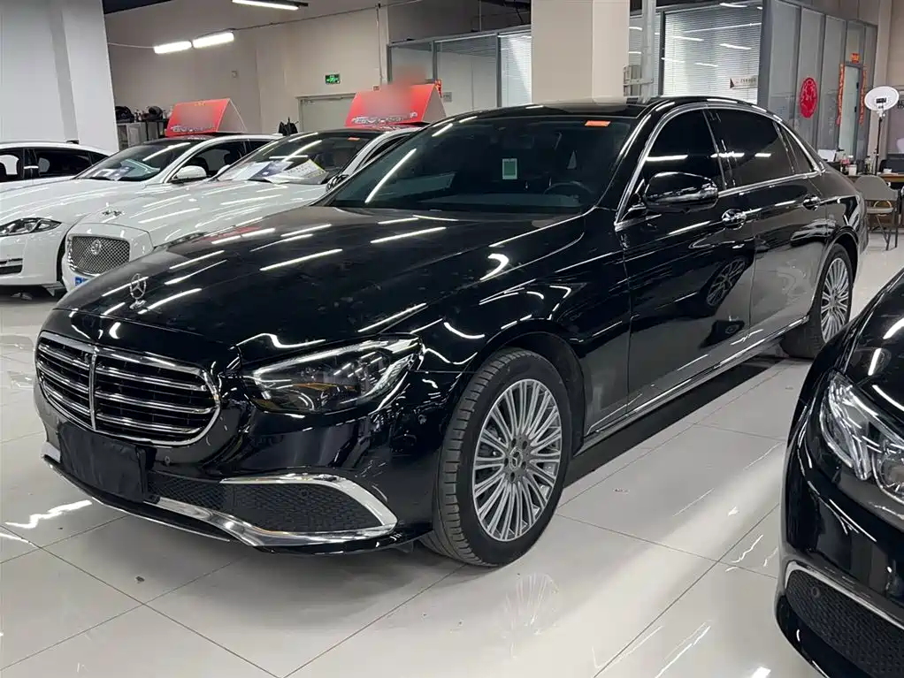 Mercedes-Benz E-Class 2021