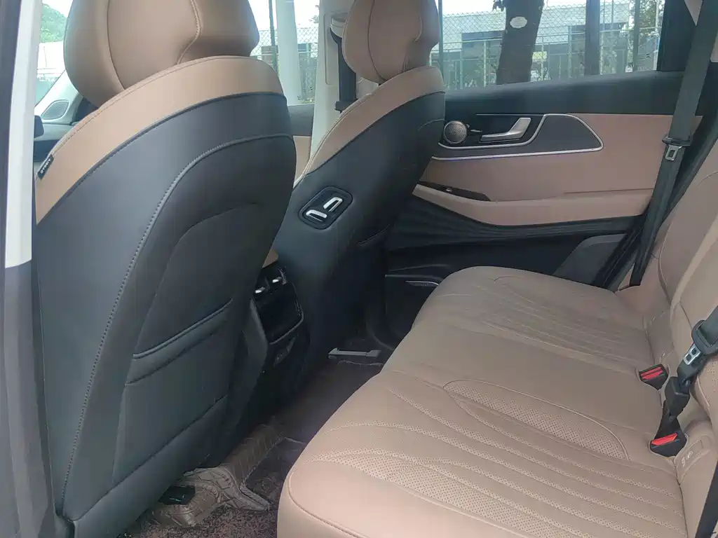 Chery Tiggo 8L — миниатюра 14