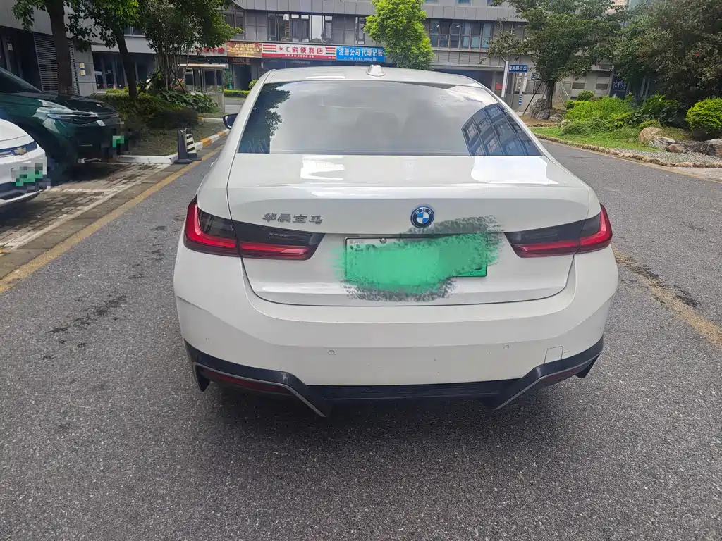 BMW i3 — миниатюра 5