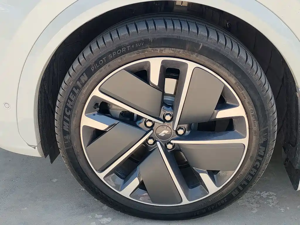 Li Auto Li L7 — миниатюра 12
