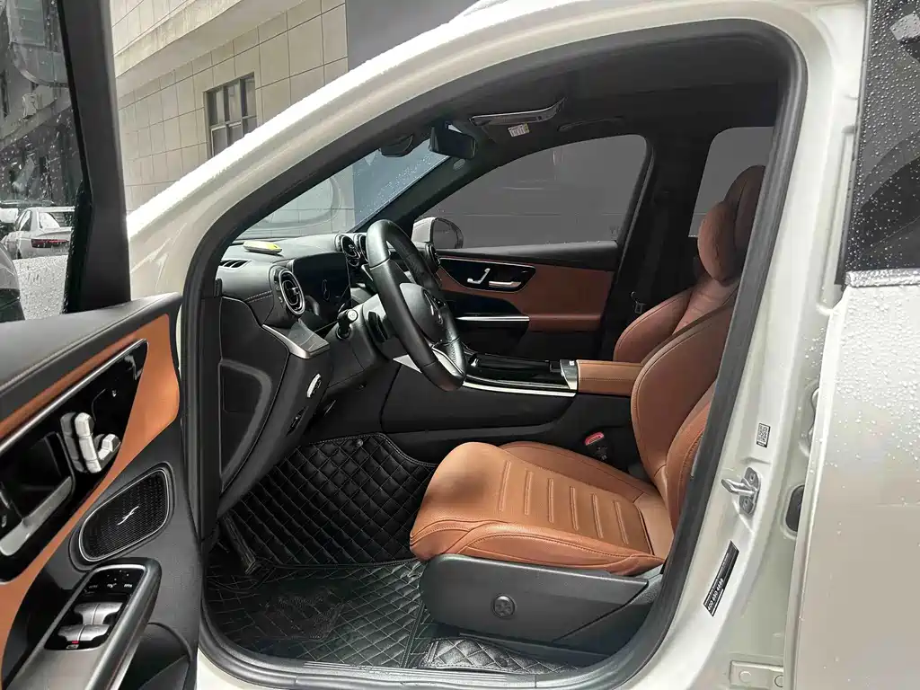 Mercedes-Benz GLC — миниатюра 11