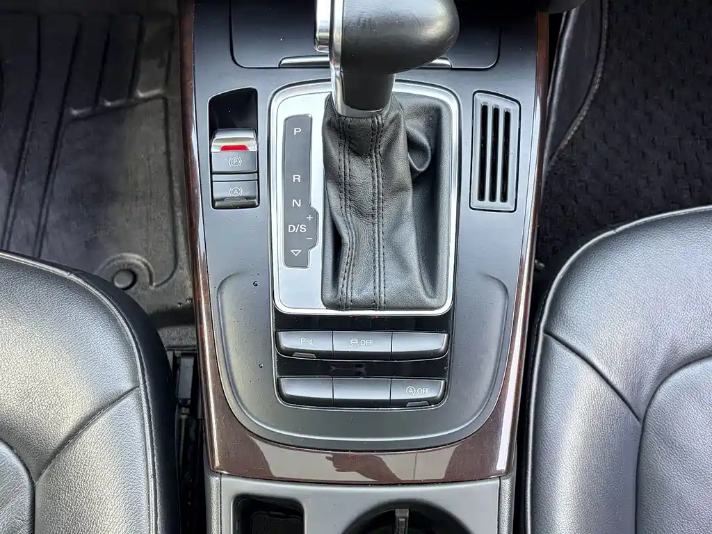 Audi A4L — миниатюра 14