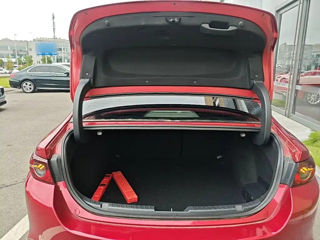 Mazda 3 Axela — миниатюра 19