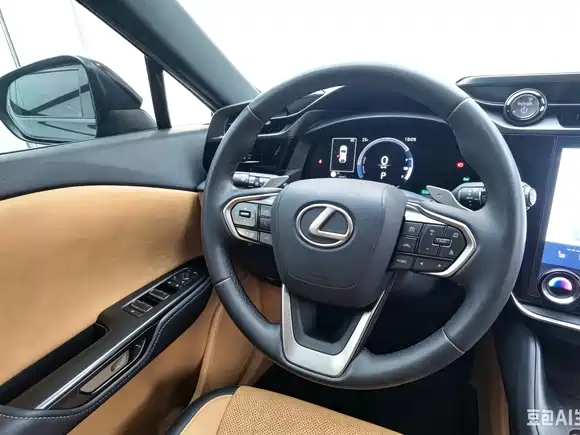 Lexus RZ 2023 450e