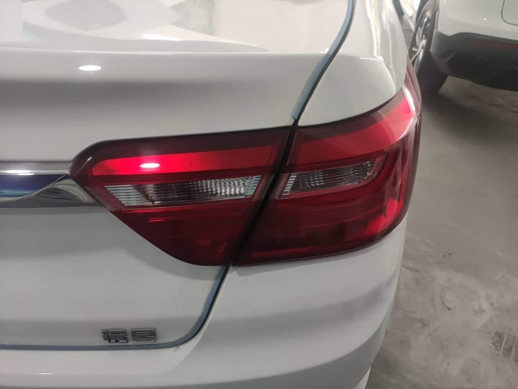 Geely Vision 1.5 л 2021 г. Белый, пробег 34200 км