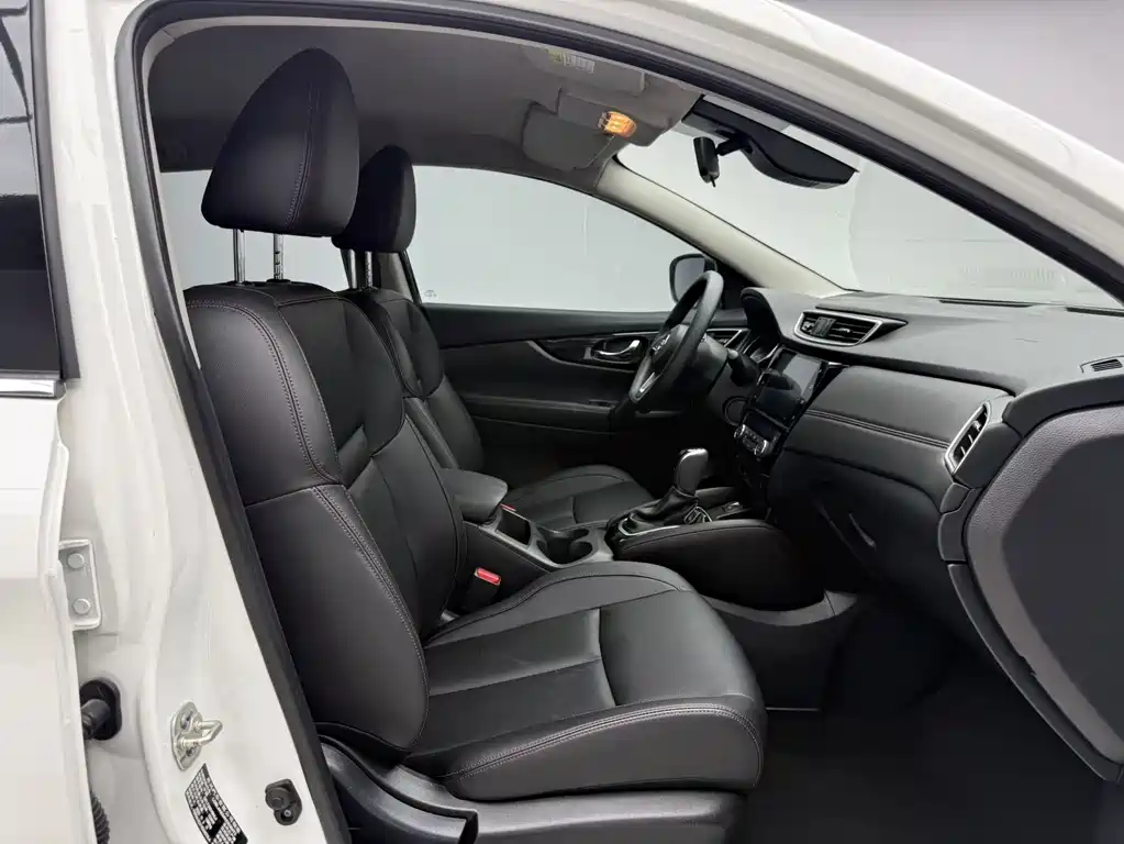Nissan Qashqai — миниатюра 10