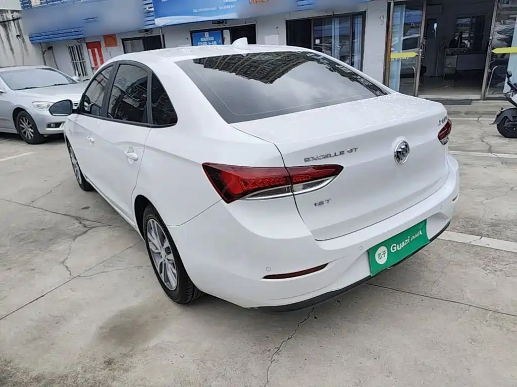 Buick Excelle — миниатюра 5