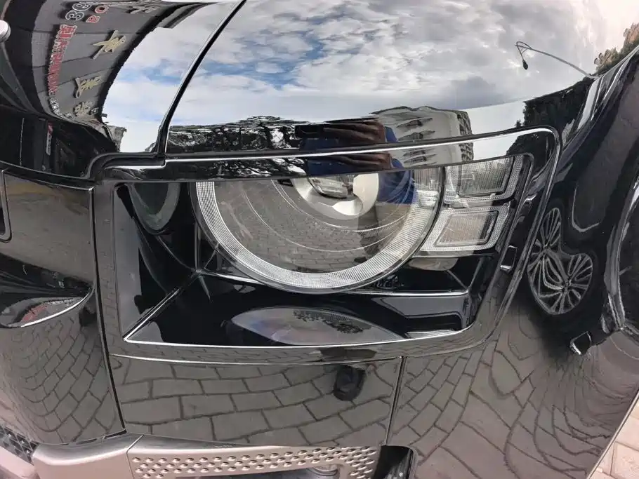 Land Rover Defender — миниатюра 5