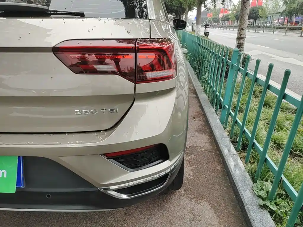 Volkswagen T-Roc — миниатюра 8