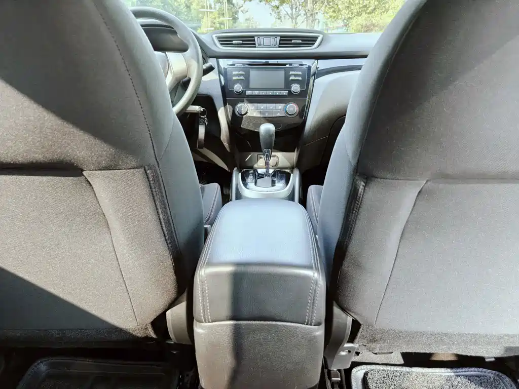 Nissan Qashqai — миниатюра 19