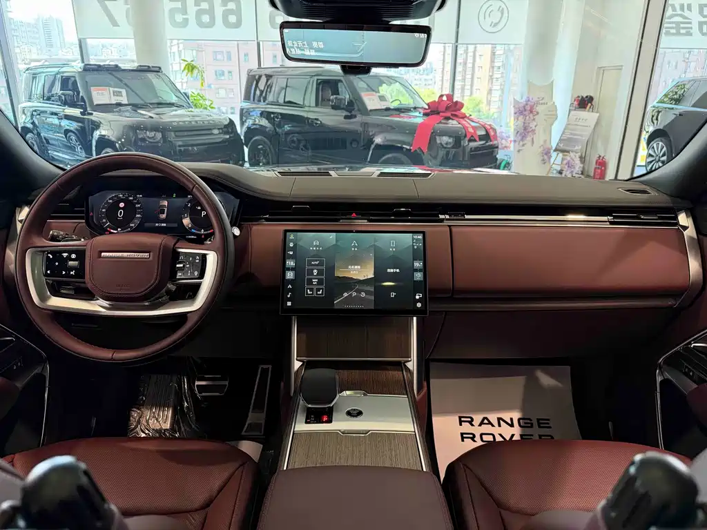 Land Rover Range Rover — миниатюра 18