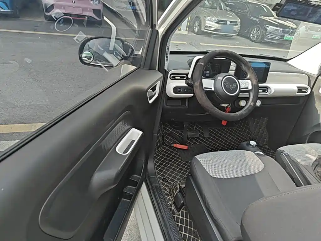 Wuling MINIEV — миниатюра 16