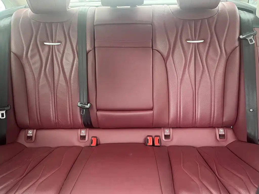 Hongqi Hongqi H5 — миниатюра 18