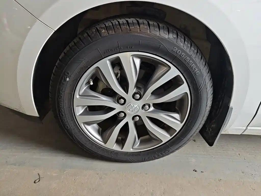 Buick Excelle — миниатюра 23