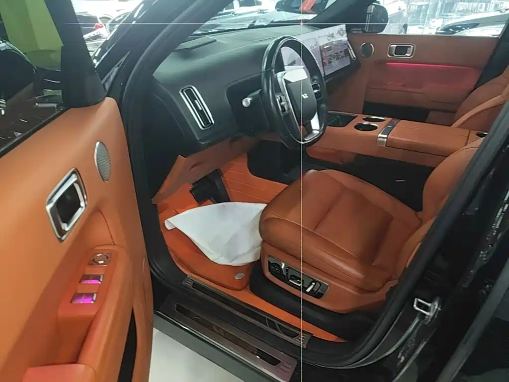 Li Auto Li L8 — миниатюра 16