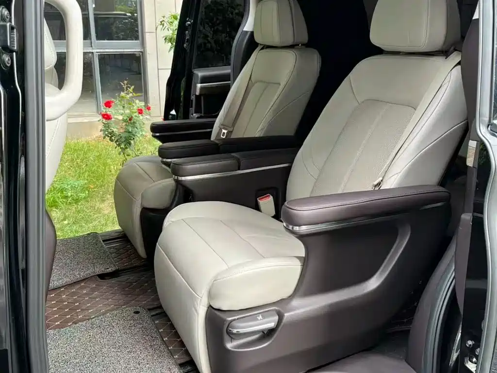 GAC Motor Trumpchi M8 — миниатюра 7