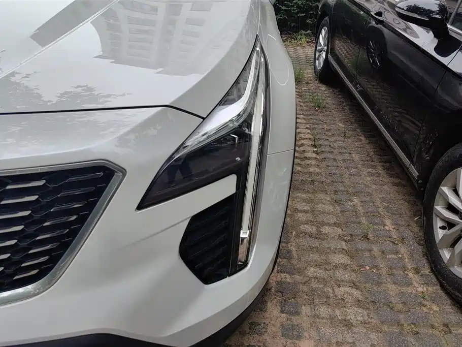 Cadillac XT4 2018 28T Lead