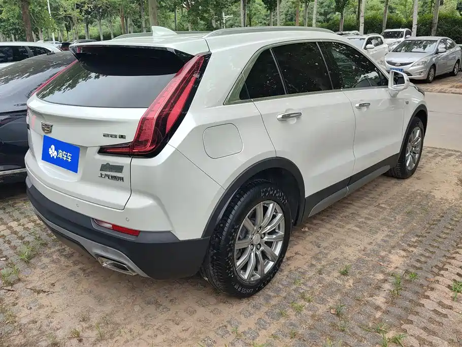 Cadillac XT4 2018 28T Lead