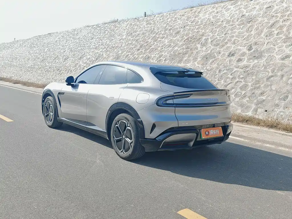 XIAOMI CAR XIAOMI YU7