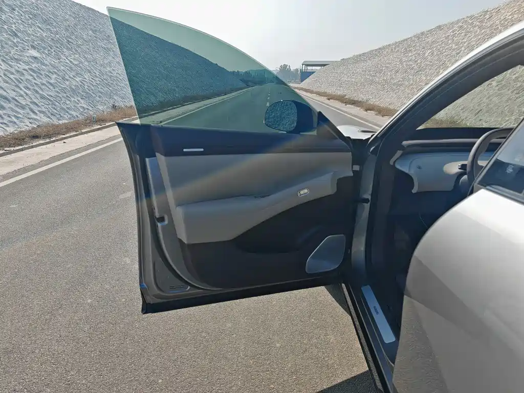 XIAOMI CAR XIAOMI YU7