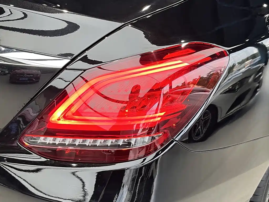 Mercedes-Benz C-Class — миниатюра 15