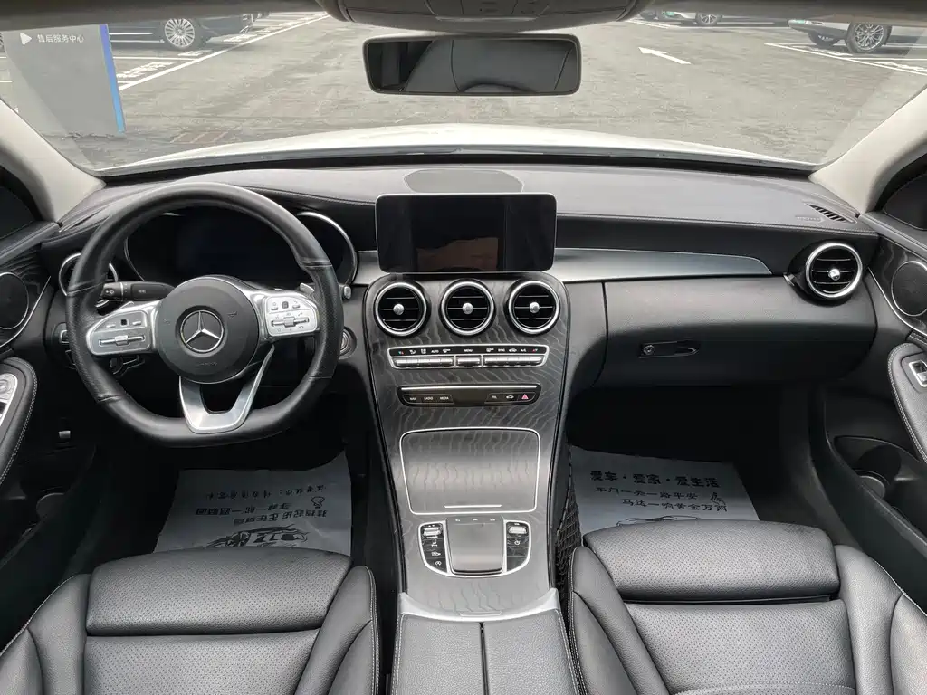 Mercedes-Benz C-Class — миниатюра 13