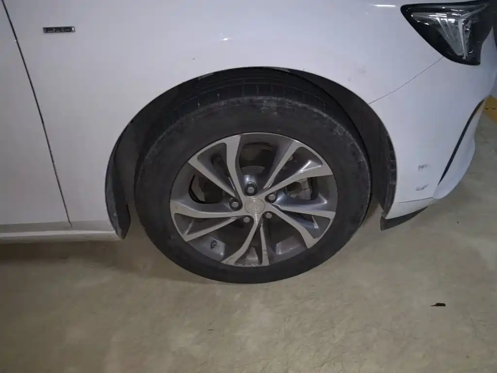 Buick Verano — миниатюра 24