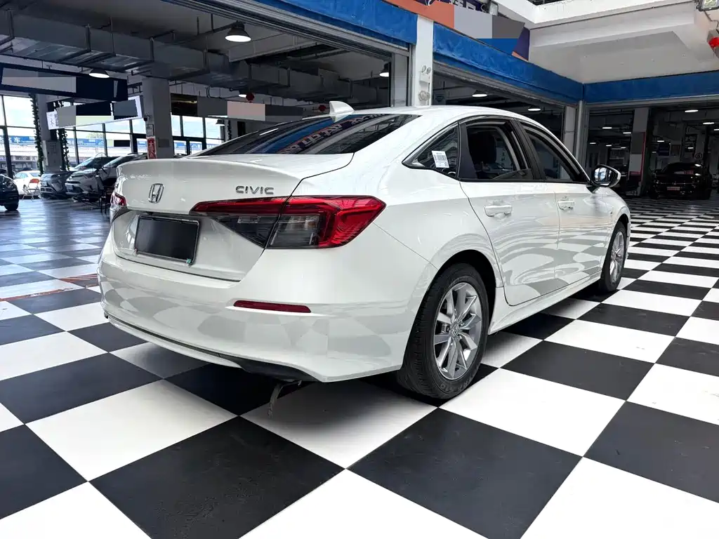 Honda Civic — миниатюра 18