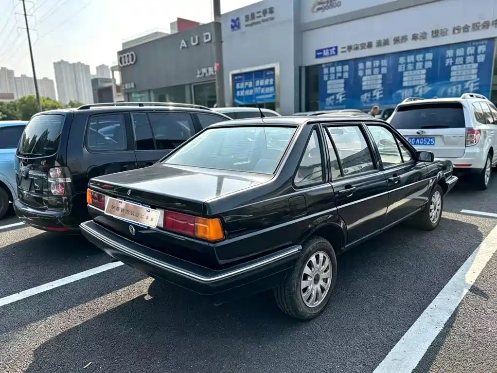 Volkswagen Santana Classic — миниатюра 4