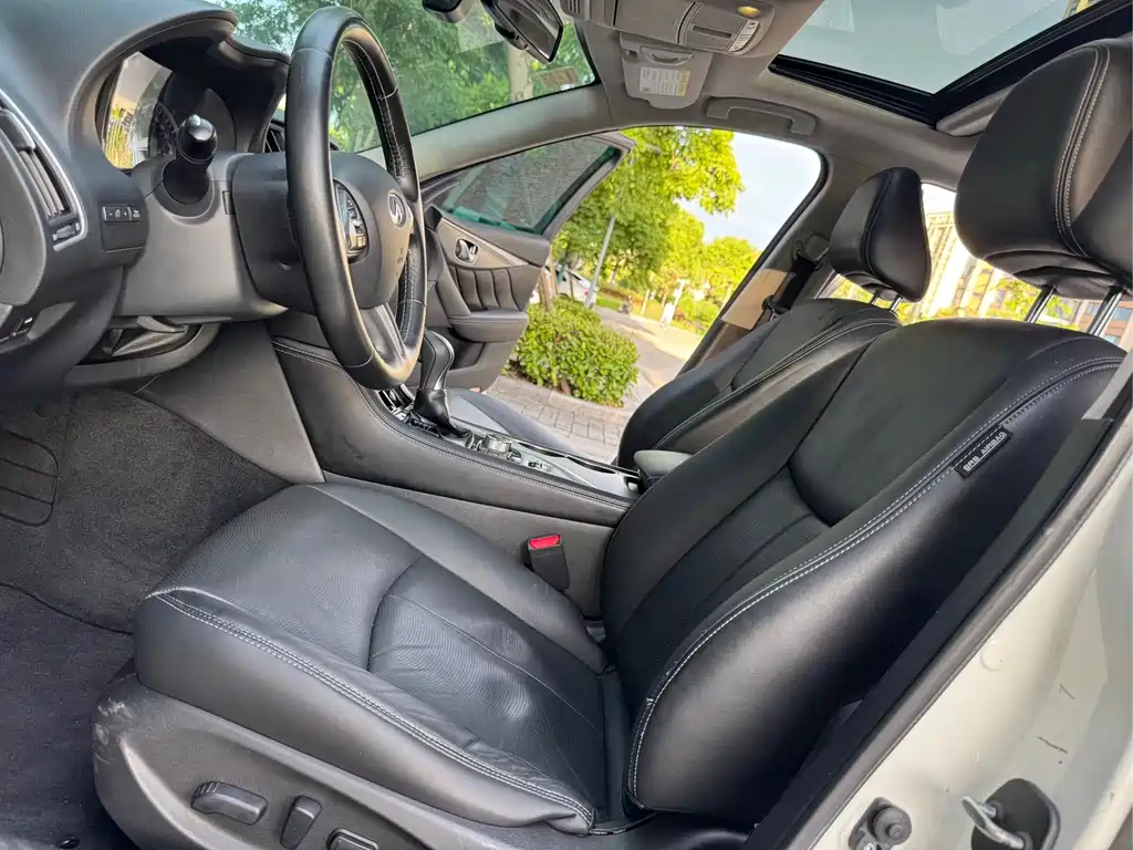 Infiniti Q50L — миниатюра 10
