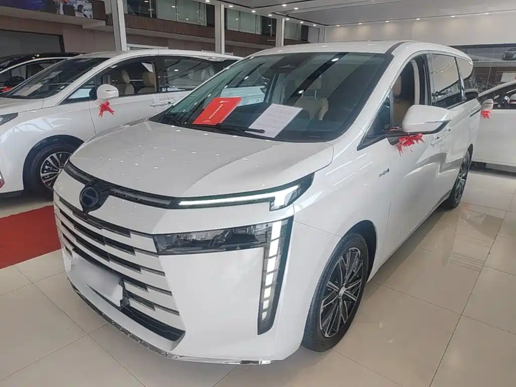 GAC Motor Trumpchi E8 PHEV