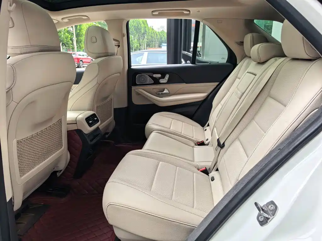 Mercedes-Benz GLE (Import) — миниатюра 5