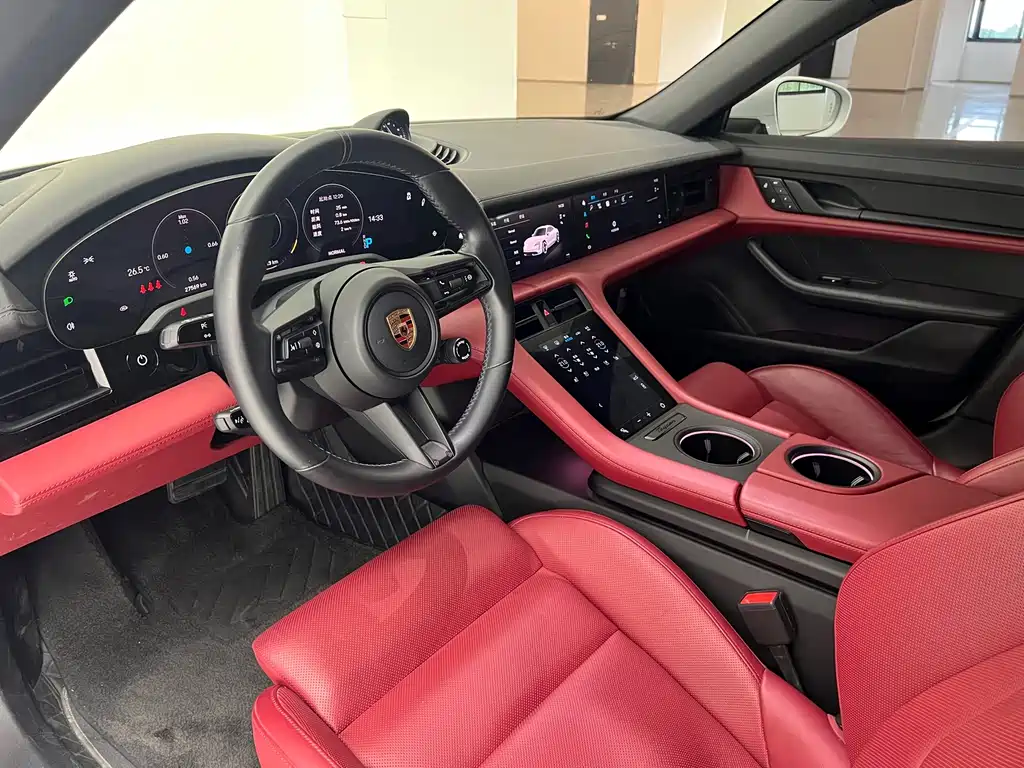 Porsche Taycan — миниатюра 12