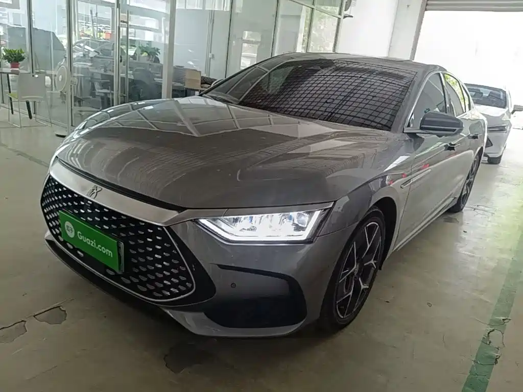 BYD Han — миниатюра 2