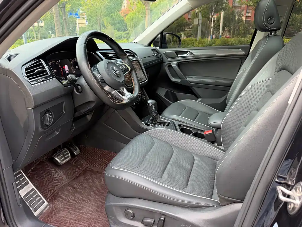 Volkswagen Tiguan L — миниатюра 4