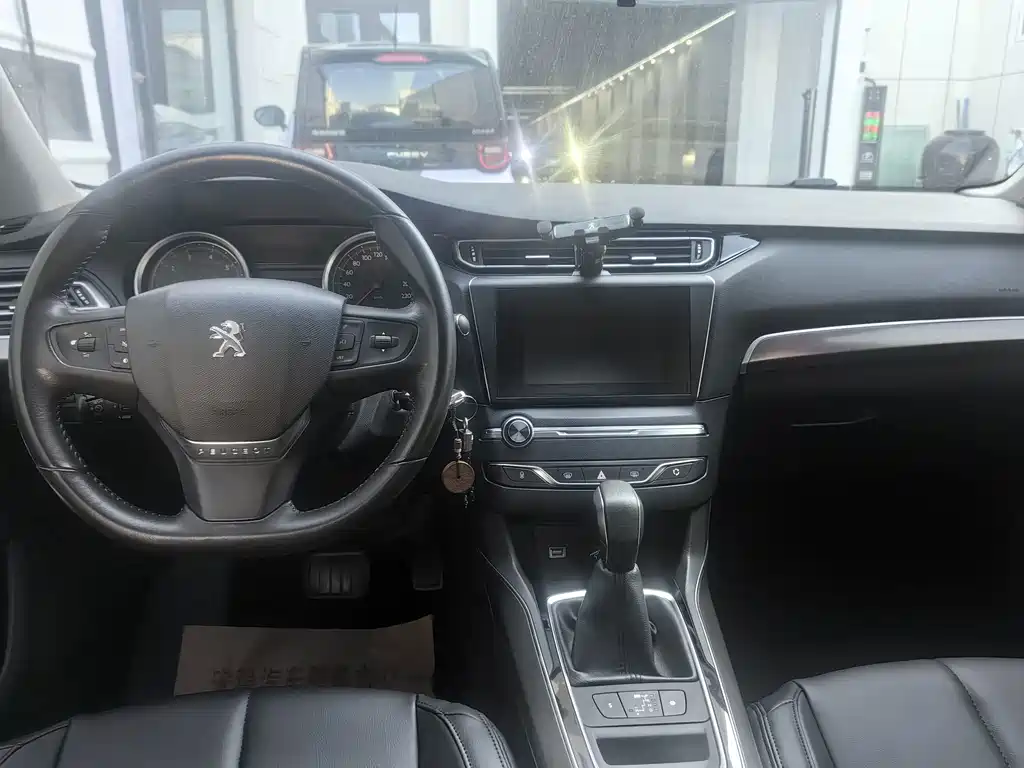 Peugeot 408 — миниатюра 8