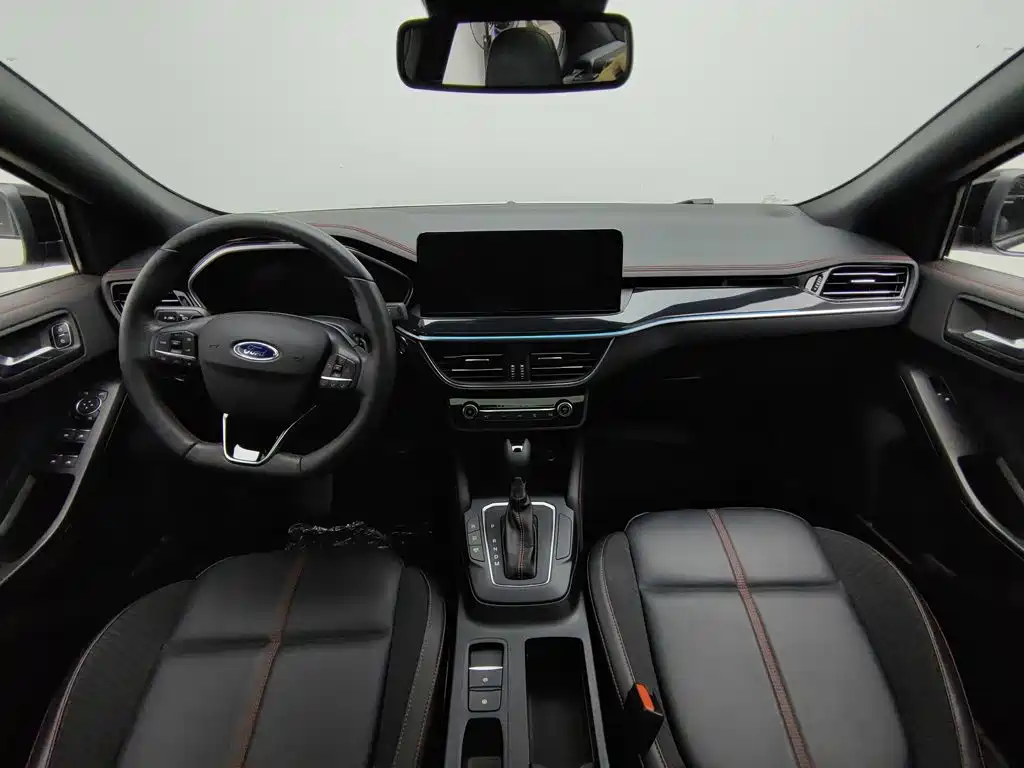 Ford Focus — миниатюра 5
