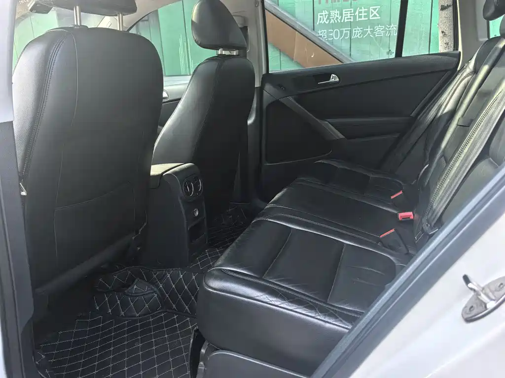 Volkswagen Tiguan 2010 2.0TSI AT Flagship