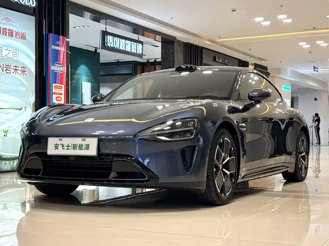 XIAOMI CAR XIAOMI SU7 2025