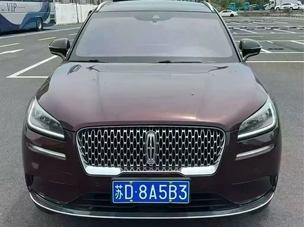 Lincoln Corsair — миниатюра 2
