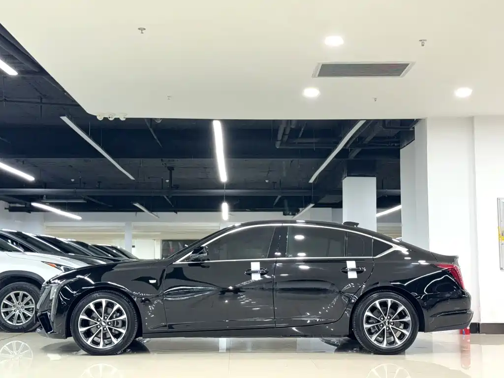 Cadillac CT5 2025 28T Sport