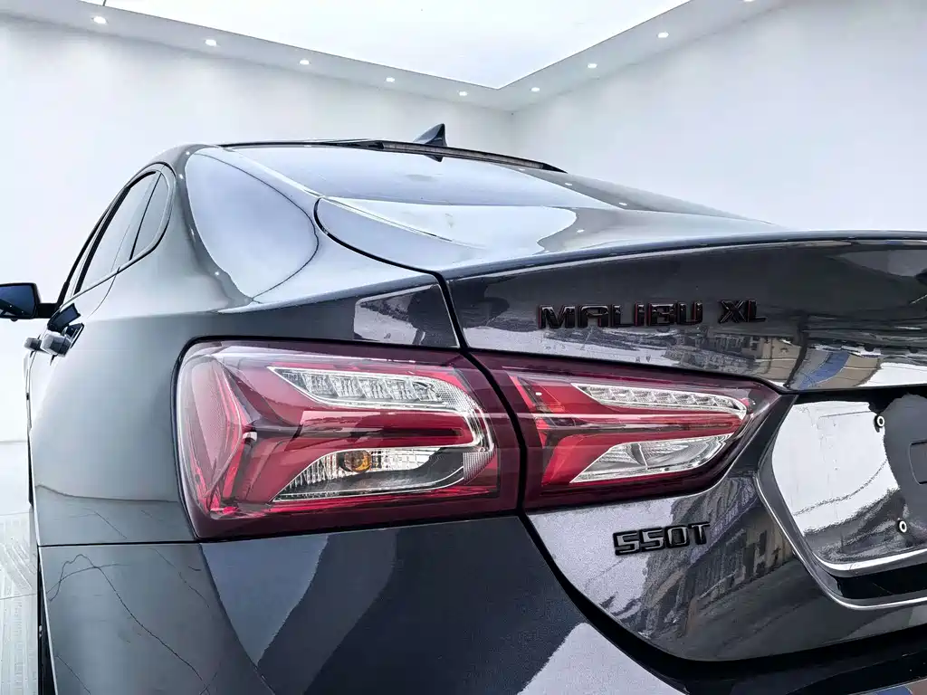 Chevrolet Malibu XL — миниатюра 13