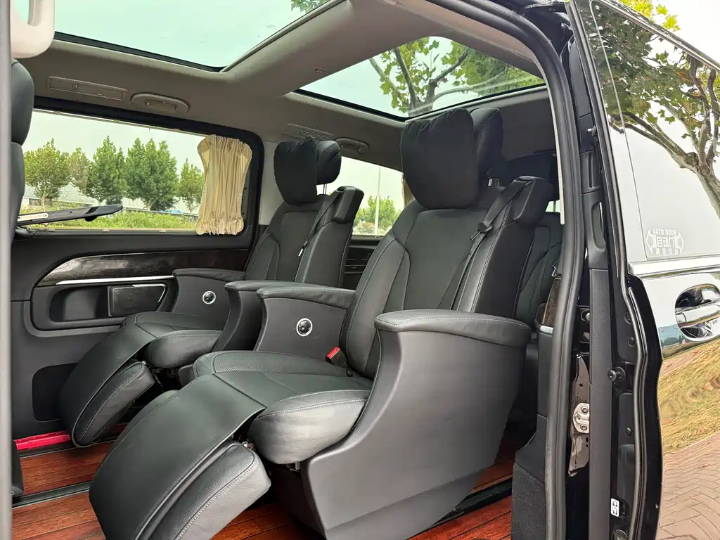 Mercedes-Benz V-Class — миниатюра 9