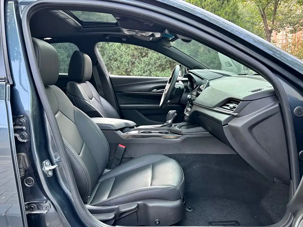 Cadillac CT4 — миниатюра 15