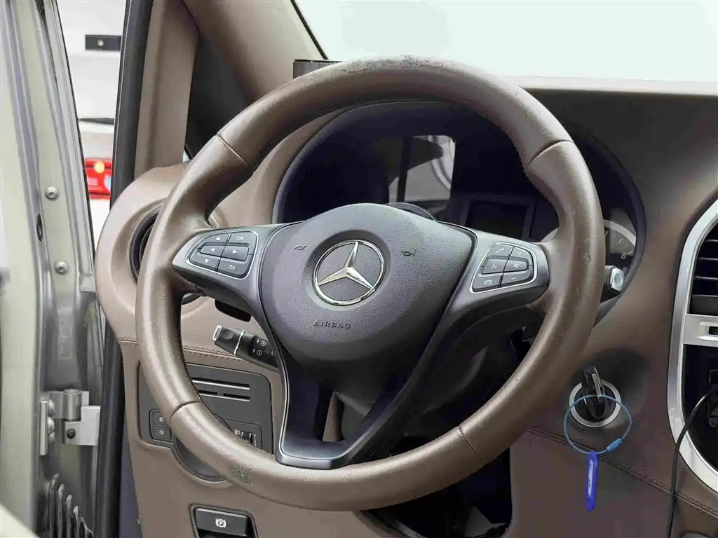 Mercedes-Benz Vito — миниатюра 12