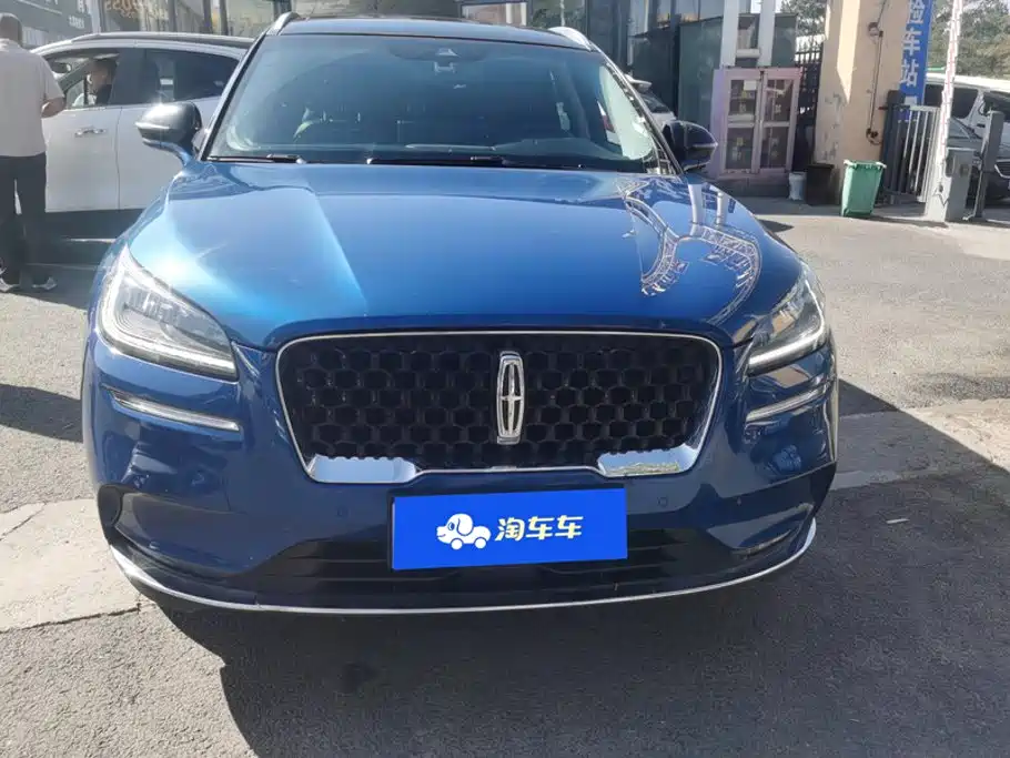 Lincoln Corsair — миниатюра 2