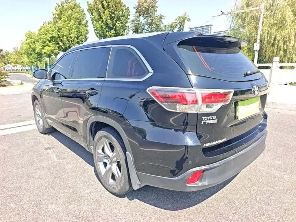 Toyota Highlander — миниатюра 5