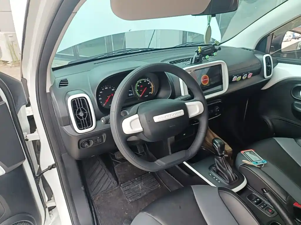 Roewe Clever — миниатюра 10