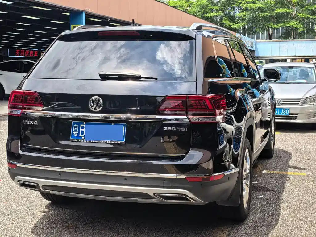 Volkswagen Teramont — миниатюра 2
